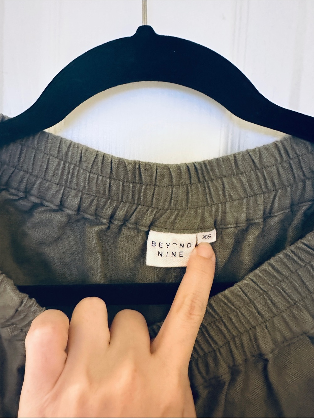 Beyond Nine Daisy linen barrel pants - Picture 3 of 5